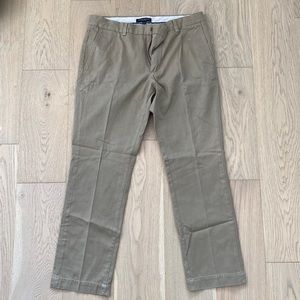 Banana Republic Khakis. Size: 32x30